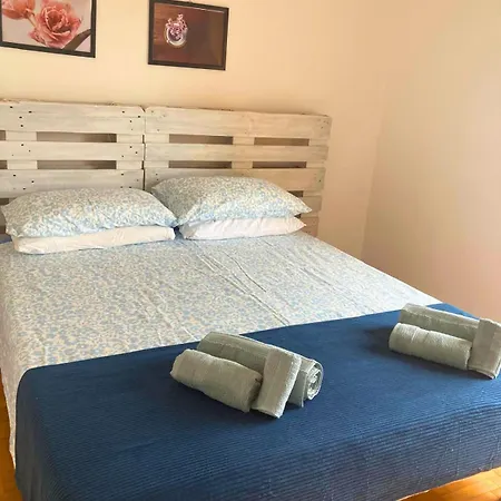 Vista Duomo Center *